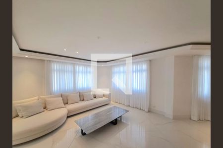 Apartamento para alugar com 3 quartos, 217m² em Buritis, Belo Horizonte