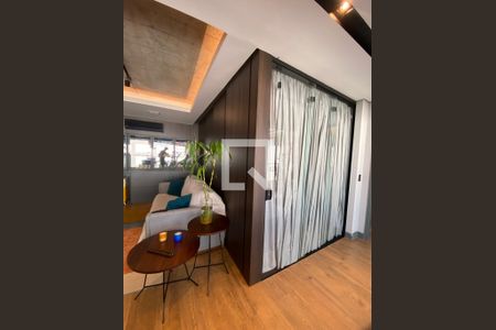 Sala de apartamento à venda com 2 quartos, 78m² em Pinheiros, São Paulo