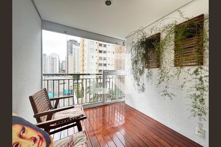 Varanda de apartamento à venda com 1 quarto, 75m² em Vila Olímpia, São Paulo