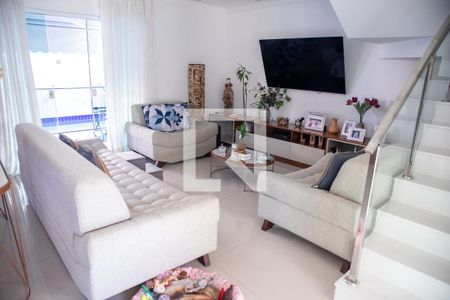 Casa à venda com 3 quartos, 375m² em Pechincha, Rio de Janeiro