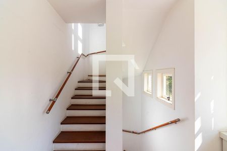 Escadas de casa à venda com 3 quartos, 420m² em Fazenda Morumbi, São Paulo