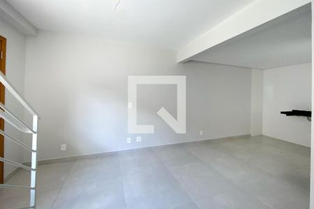 Casa à venda com 2 quartos, 74m² em Boa Vista, Belo Horizonte