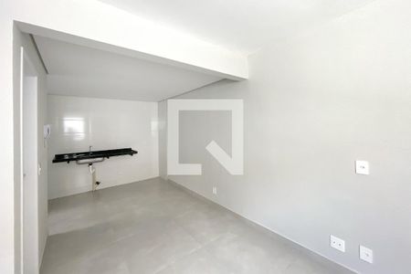 Sala de casa à venda com 3 quartos, 83m² em Boa Vista, Belo Horizonte