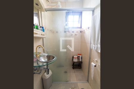 Banheiro da Suíte 1 de casa à venda com 3 quartos, 200m² em Jardim Prudência, São Paulo