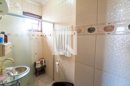 Banheiro da Suíte 1 de casa à venda com 3 quartos, 200m² em Jardim Prudência, São Paulo
