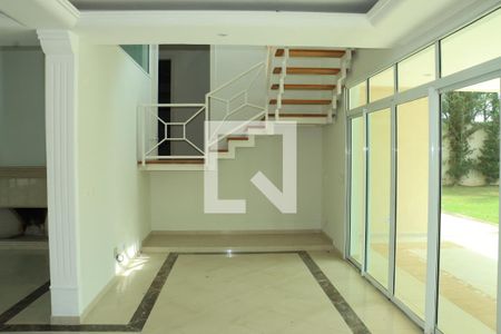 Sala de casa de condomínio para alugar com 5 quartos, 517m² em Caiapia, Cotia