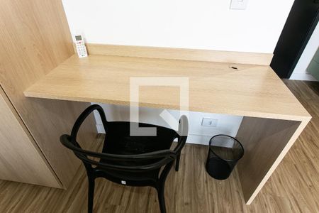 Studio - Mesa e Cadeira de kitnet/studio para alugar com 1 quarto, 34m² em Vila Azevedo, São Paulo
