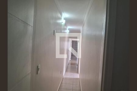 Corredor de casa à venda com 4 quartos, 200m² em Vila Rui Barbosa, São Paulo