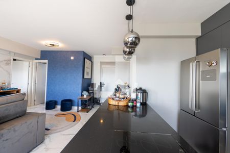 Sala_Cozinha de apartamento à venda com 1 quarto, 60m² em Alphaville Empresarial, Barueri