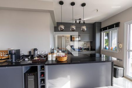 Sala_Cozinha de apartamento à venda com 1 quarto, 60m² em Alphaville Empresarial, Barueri