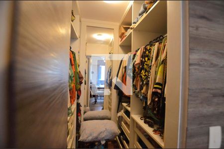 Closet de apartamento à venda com 3 quartos, 120m² em Perdizes, São Paulo