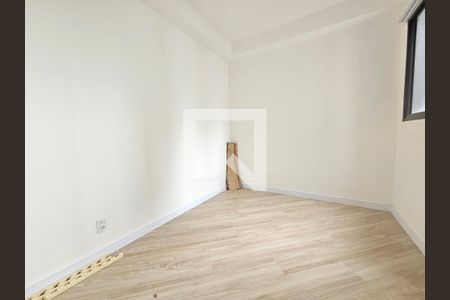 Quarto 2 de apartamento para alugar com 1 quarto, 45m² em Parque Maria Helena, São Paulo