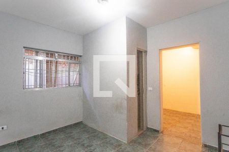 Quarto de casa para alugar com 1 quarto, 40m² em Jardim Luso, São Paulo