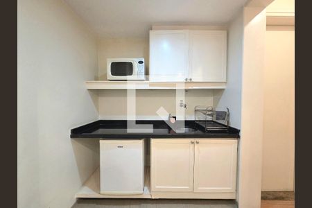 Cozinha de apartamento à venda com 1 quarto, 45m² em Itaim Bibi, São Paulo