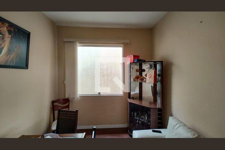 Casa para alugar com 3 quartos, 210m² em Minascaixa, Belo Horizonte