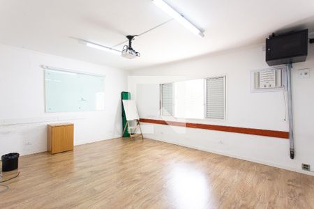 Quarto 2 de casa para alugar com 6 quartos, 270m² em Vila Azevedo, São Paulo