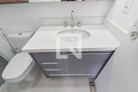 Banheiro de apartamento para alugar com 1 quarto, 39m² em Vila Mariana, São Paulo