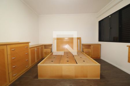 Quarto 1 suíte de casa para alugar com 3 quartos, 255m² em Parque das Nações, Santo André