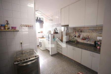 Apartamento à venda com 3 quartos, 180m² em Jardim America, Belo Horizonte