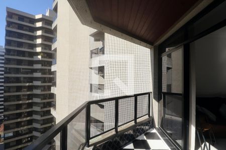 Varanda de apartamento para alugar com 3 quartos, 105m² em Barra Funda, Guarujá