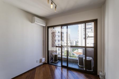 Sala de apartamento à venda com 3 quartos, 101m² em Indianópolis, São Paulo