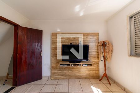 Quarto 1 de casa para alugar com 6 quartos, 196m² em Jardim das Rosas (zona Leste I), São Paulo