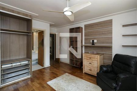Casa à venda com 6 quartos, 1200m² em Jardim Prudência, São Paulo