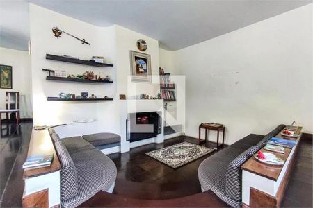 Casa à venda com 4 quartos, 434m² em Jardim Morumbi, São Paulo