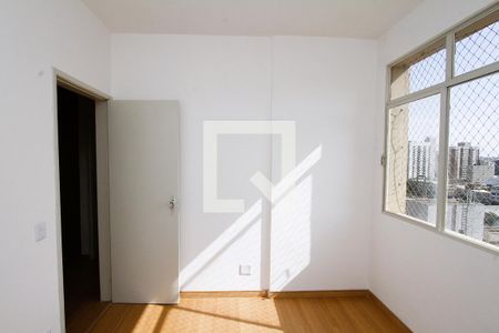 Quarto 1 de apartamento para alugar com 2 quartos, 76m² em Barro Preto, Belo Horizonte