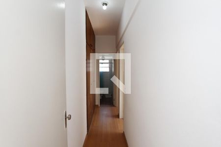 Corredor de apartamento para alugar com 2 quartos, 76m² em Barro Preto, Belo Horizonte