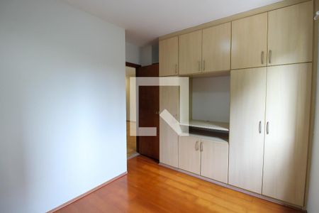 Quarto 1 de apartamento para alugar com 2 quartos, 58m² em Caxingui, São Paulo