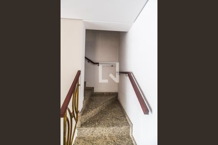Escada de casa de condomínio à venda com 4 quartos, 341m² em Residencial Seis  (alphaville) , Santana de Parnaíba