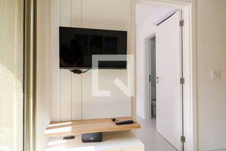 Sala de apartamento para alugar com 2 quartos, 74m² em Jurerê, Florianópolis