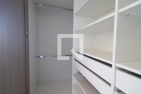 Closet Quarto 01 de apartamento para alugar com 2 quartos, 63m² em Vila Nova, Novo Hamburgo