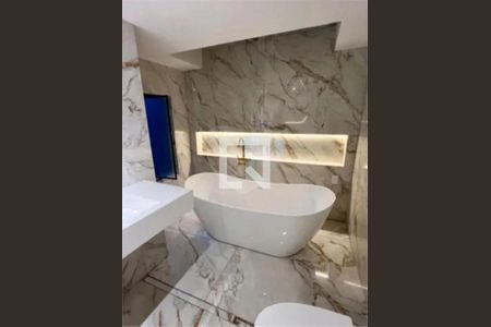 Casa à venda com 4 quartos, 240m² em Vila Santo Estevão, São Paulo