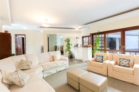 Casa à venda com 5 quartos, 425m² em Super Quadra Morumbi, São Paulo