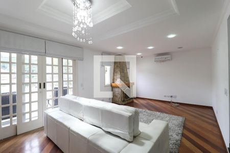 Casa de Condomínio para alugar com 3 quartos, 280m² em Vila Santos, São Paulo