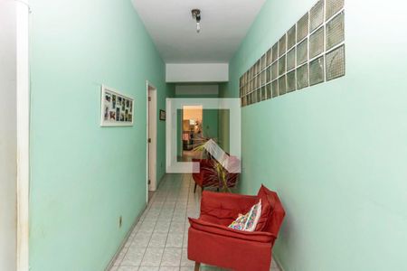 Corredor de casa para alugar com 3 quartos, 138m² em Vila Kosmos, Rio de Janeiro