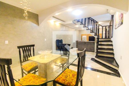 Sala e Sala de Jantar de casa para alugar com 4 quartos, 250m² em Cidade Nova São Miguel, São Paulo