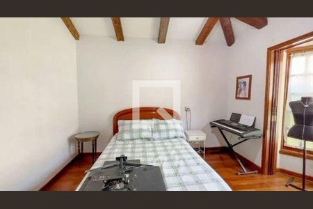 Casa à venda com 5 quartos, 900m² em Alphaville Residencial Zero, Barueri