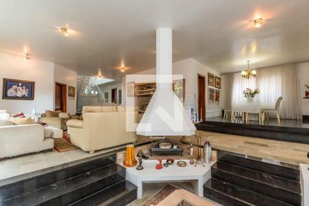 Casa à venda com 4 quartos, 552m² em Alphaville Residencial Um, Barueri