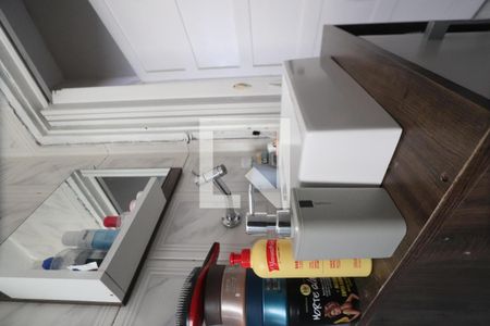 Banheiro da Suíte de casa à venda com 4 quartos, 125m² em Jardim Tango, São Paulo