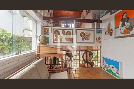 Casa à venda com 3 quartos, 250m² em Alphaville, Santana de Parnaíba