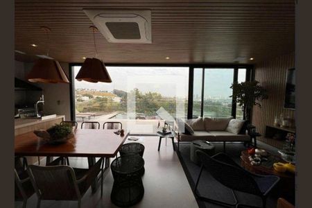 Casa à venda com 4 quartos, 650m² em Tamboré, Santana de Parnaíba