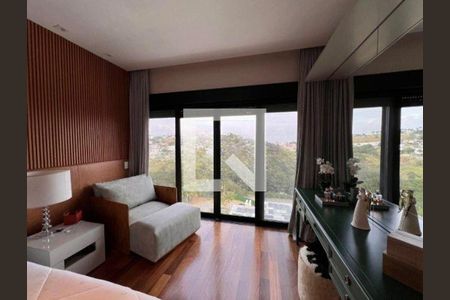 Casa à venda com 4 quartos, 650m² em Tamboré, Santana de Parnaíba