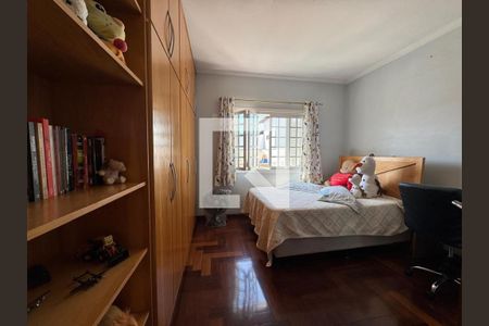 Casa à venda com 4 quartos, 534m² em Parque dos Passaros, São Bernardo do Campo