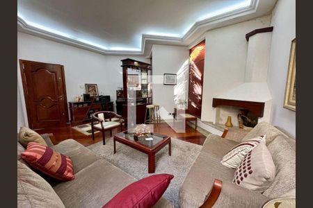 Casa à venda com 4 quartos, 300m² em Parque dos Passaros, São Bernardo do Campo