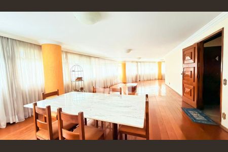 Apartamento à venda com 4 quartos, 333m² em Santo Agostinho, Belo Horizonte