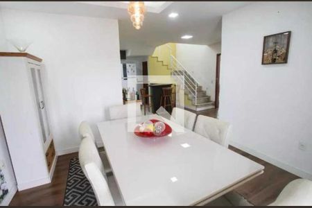 Casa de Condomínio à venda com 3 quartos, 220m² em Taquara, Rio de Janeiro