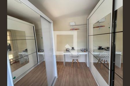 Apartamento à venda com 2 quartos, 47m² em Chácaras Califórnia, Contagem